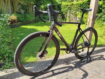Used Liv Brava Advanced Pro 1 2022 2022 Road & Gravel, Green — image 5 of 16