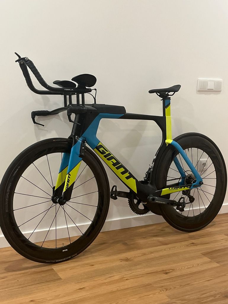 Used Giant Trinity Advanced Pro 2 2017 2017 Road & Gravel, Blue — image 3 of 4