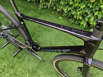 Used Giant Revolt, Advanced Pro 1 2023 2023 Road & Gravel, Black — image 13 of 17