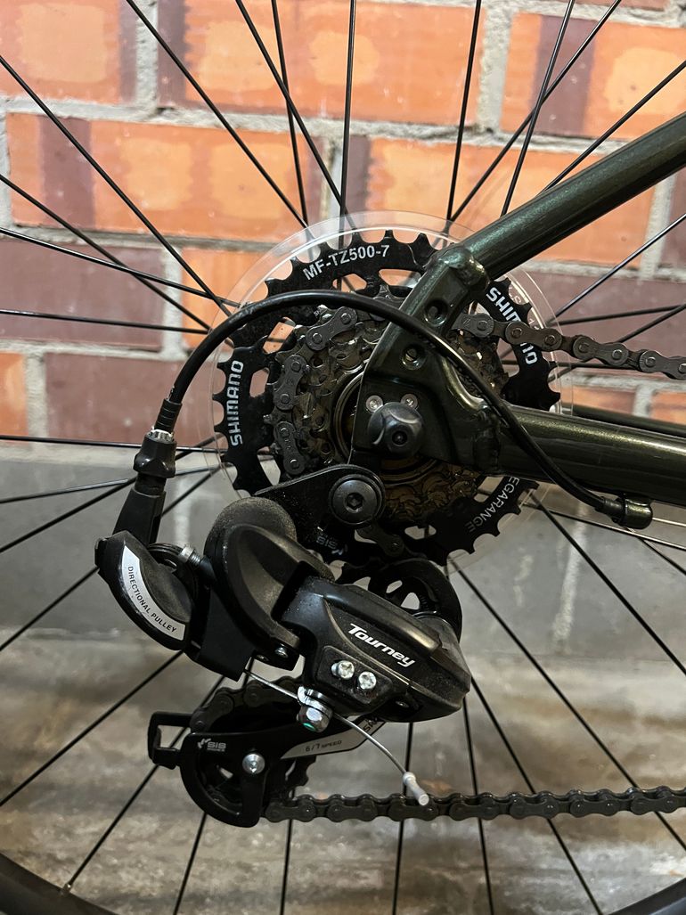 Used Giant Escape Shimano Tourney 2022 Urban, Green — image 3 of 7