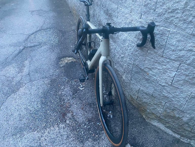 Used Scott Solace Gravel eRIDE 20 2023 2023 Road & Gravel, Light Gray — image 2 of 3