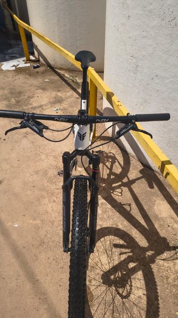 Used Berria BRAVO 6 2024 2024 Mountainbike, White, 29 — image 2 of 6