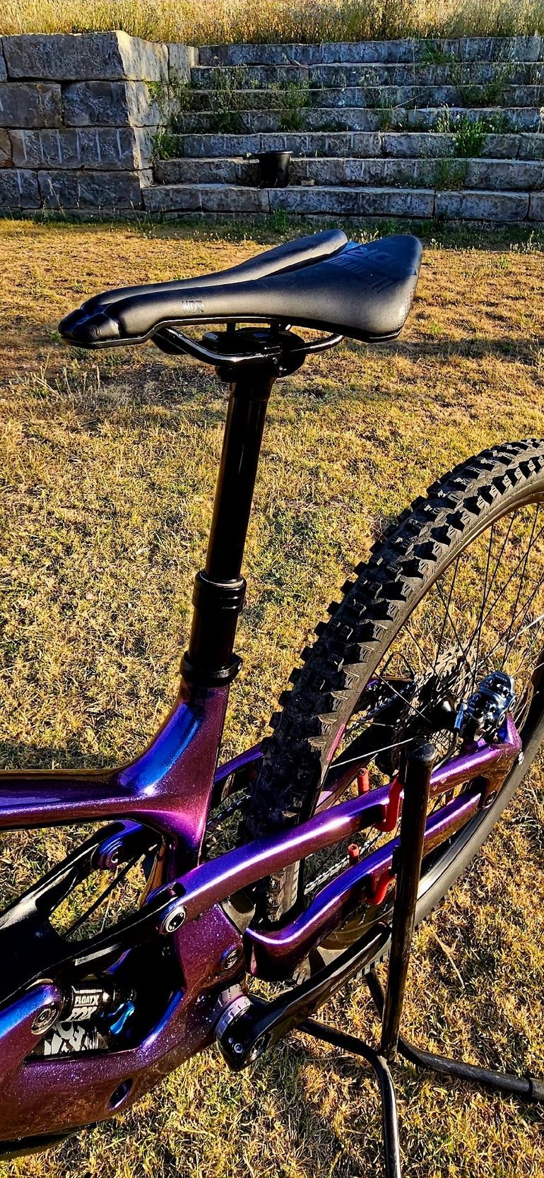 Used Cannondale Jekyll Shimano Deore XT 2024 Mountainbike, Purple — image 4 of 9