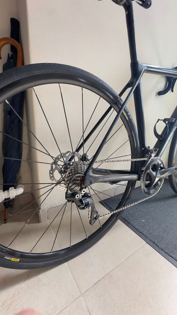 Used Canyon Endurace WMN CF SL Disc 7.0 2019 2019 Road & Gravel, Black — image 4 of 6