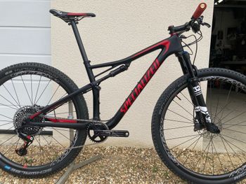 Used Specialized Men's Epic Comp Carbon 2018 2018 Mountainbike, Black — image 2 of 11