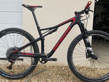 Brugt Specialized Men's Epic Comp Carbon 2018 2018 Mountainbike — billede 2 af 11