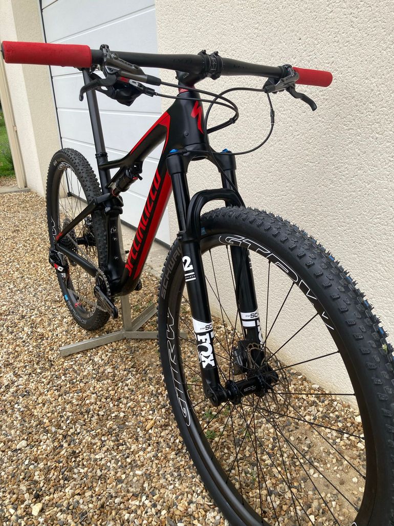 Used Specialized Men's Epic Comp Carbon 2018 2018 Mountainbike, Black — image 3 of 11