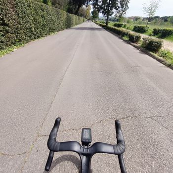 Used Bianchi Oltre Comp 105 Di2 2024 2024 Road & Gravel, Black — image 9 of 12