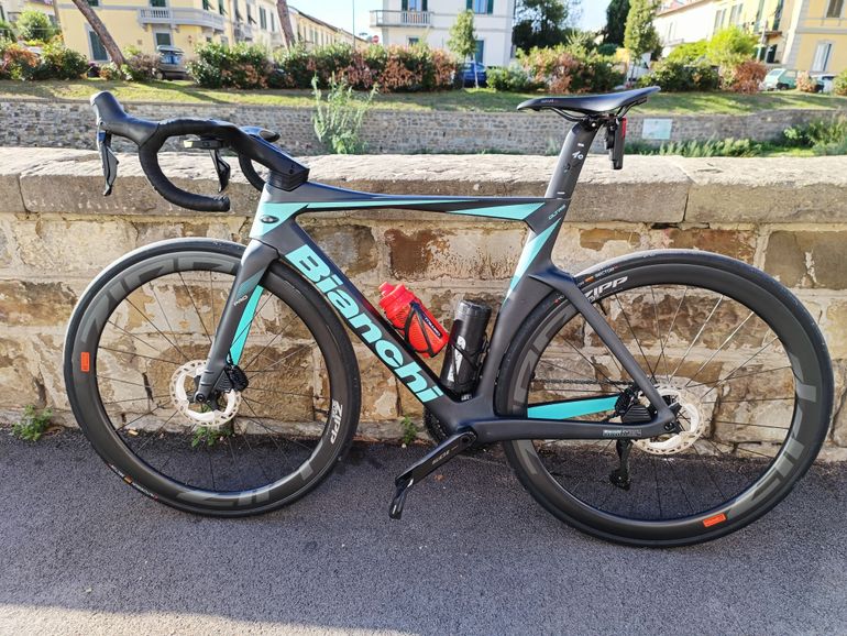 Used Bianchi Oltre Comp 105 Di2 2024 2024 Road & Gravel, Black — image 12 of 12