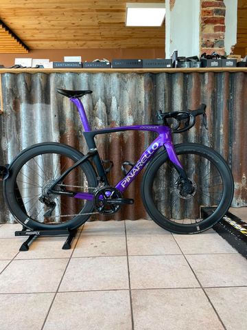 Pinarello DOGMA F DURA ACE Di2 Disc 2023 2023 Road & Gravel usato