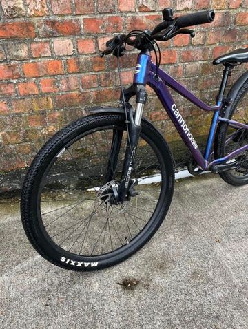 Used Cannondale Trail Microshift 2023 Mountainbike, Purple — image 4 of 8