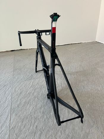 Used Colnago C64 Disc Corsa Pro Bike 2022 Frameset 2022 Road & Gravel, Black — image 3 of 5