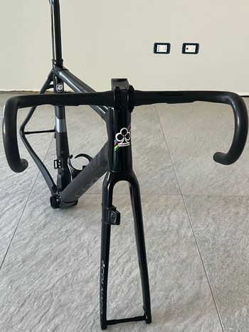 Used Colnago C64 Disc Corsa Pro Bike 2022 Frameset 2022 Road & Gravel, Black — image 2 of 5