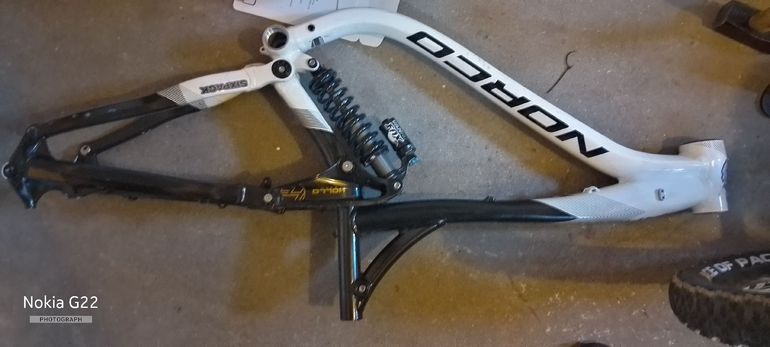Used Norco Aurum 6.1 2014 Frameset 2014 Mountainbike, Black, 26 — image 1 of 5