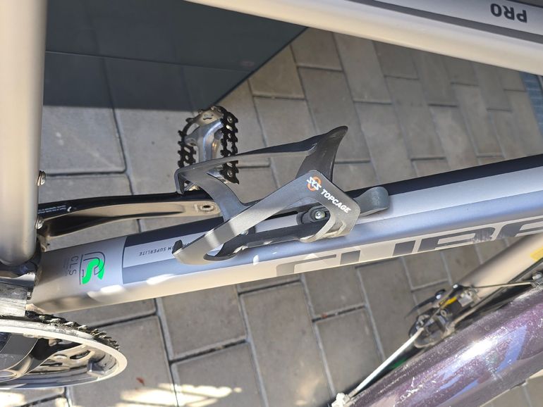 Used CUBE CROSS Pro 2017 2017 Road & Gravel, Light Gray — image 11 of 19