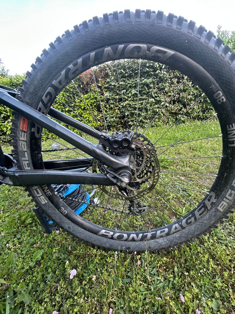 Used Trek Remedy 8 27.5 2018 2018 Mountainbike, Black, 27.5 — image 5 of 7
