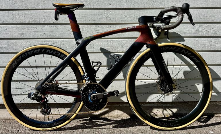 Used Trek Madone SRAM Red eTap 2019 Road & Gravel, Black — image 2 of 13