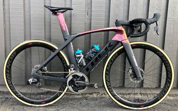 Used Trek Madone SRAM Red eTap 2019 Road & Gravel, Black — image 5 of 5
