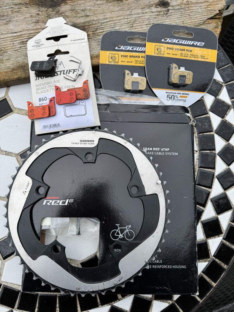 Used Trek Madone SRAM Red eTap 2019 Road & Gravel, Black — image 6 of 9