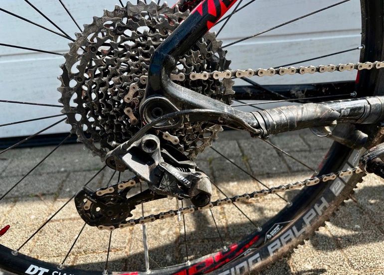 Used Ghost Kato X 6.9 AL 2018 2018 Mountainbike, Red, 29 — image 3 of 6