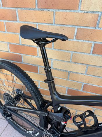 Used Trek Top Fuel 9.8 SL 2019 2019 Mountainbike, Black, 27.5 — image 6 of 14
