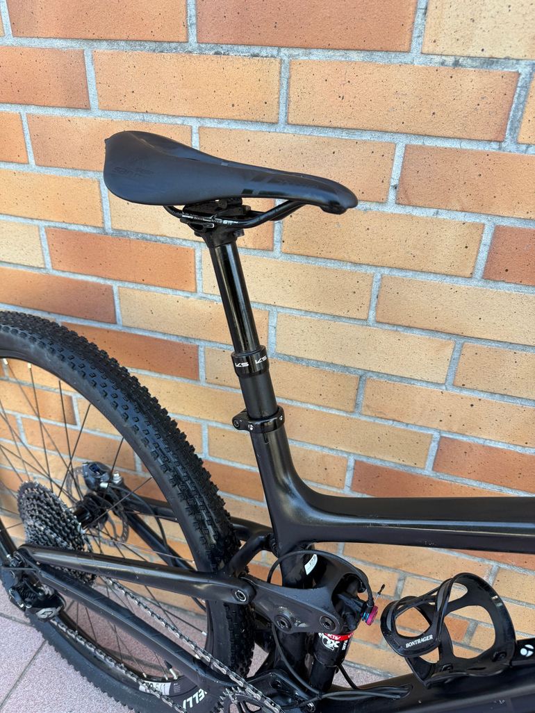 Used Trek Top Fuel 9.8 SL 2019 2019 Mountainbike, Black, 27.5 — image 6 of 14