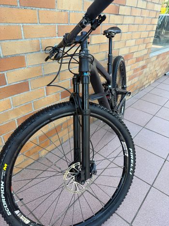 Used Trek Top Fuel 9.8 SL 2019 2019 Mountainbike, Black, 27.5 — image 12 of 14
