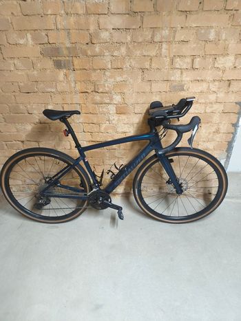 Used Specialized Diverge Comp Carbon 2024 2024 Road & Gravel, Blue — image 7 of 10