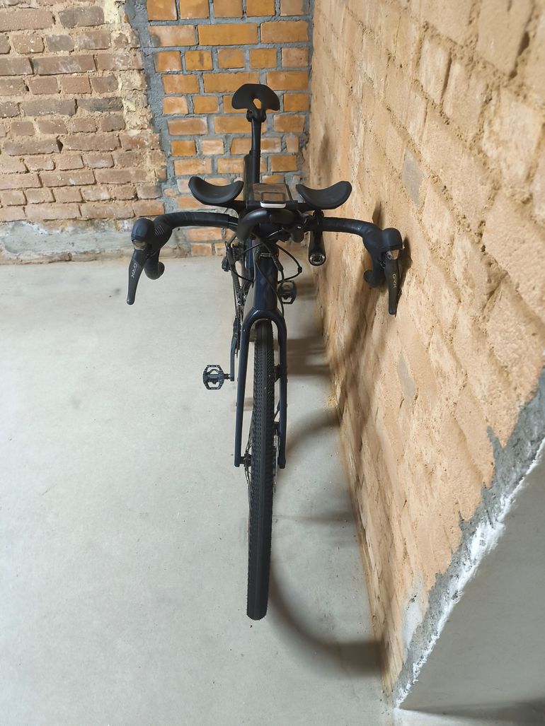 Used Specialized Diverge Comp Carbon 2024 2024 Road & Gravel, Blue — image 5 of 10
