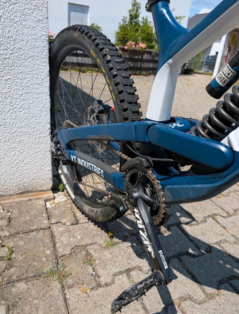 Used YT Industries TUES 27 AL Base 2019 2019 Mountainbike, White, 27.5 — image 5 of 10