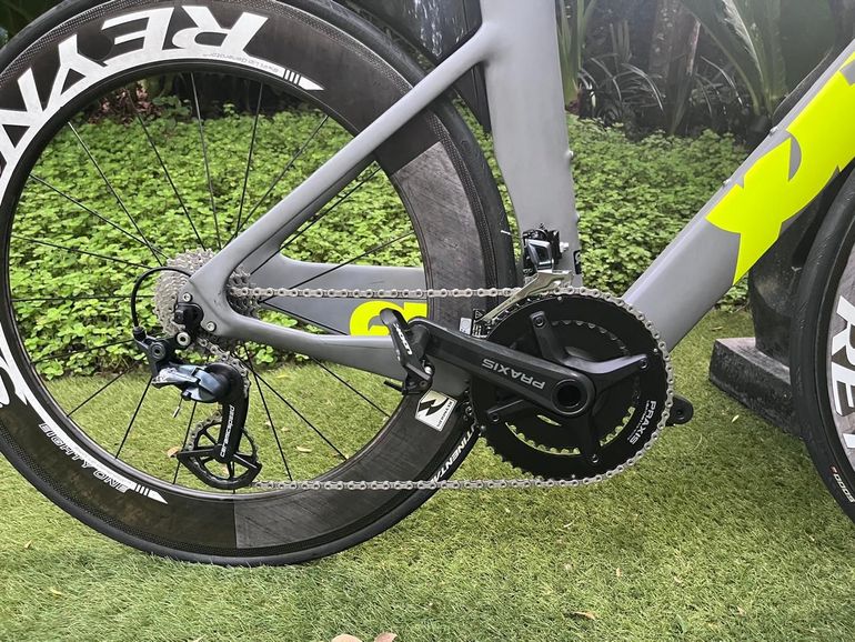 Used Quintana Roo PRfive - Ultegra Mechanical 2021 2021 Road & Gravel, Light Gray — image 5 of 6