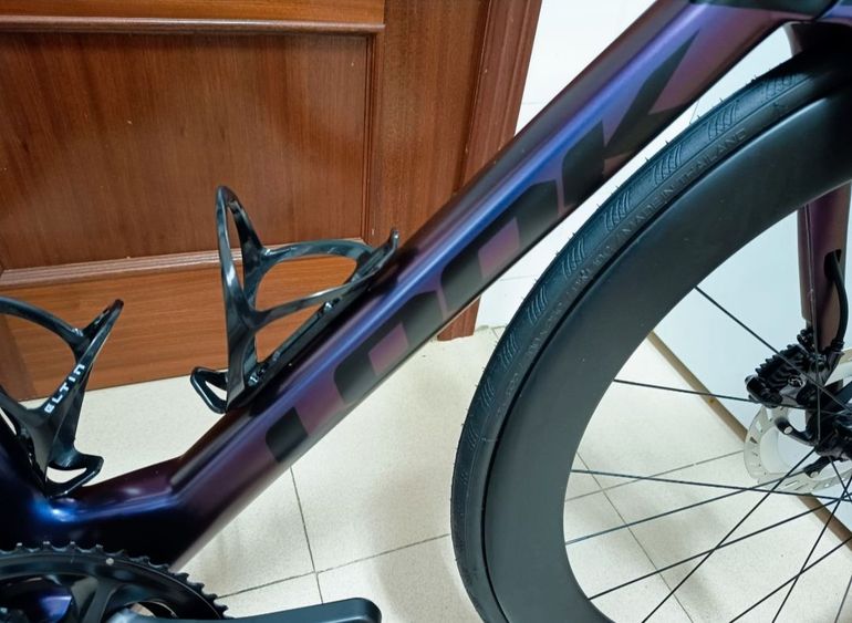 Used LOOK 795 BLADE RS MODELO EQUIPO PROFESIONAL COFIDIS SIN RUEDAS TOPE GAMA LOOK 795 BLADE RS MODELO EQUIPO PROFESIONAL COFIDIS SIN RUEDAS TOPE GAMA Custom Shimano Ultegra Di2 2025 Road & Gravel, Purple — image 10 of 13