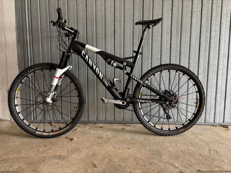 Used Canyon LUX Shimano XTR 2011 Mountainbike, Nero — image 2 of 12