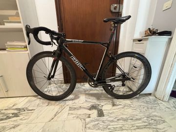 Used BMC teammachine SLR01 2017 2017 Road & Gravel, Black — image 2 of 3