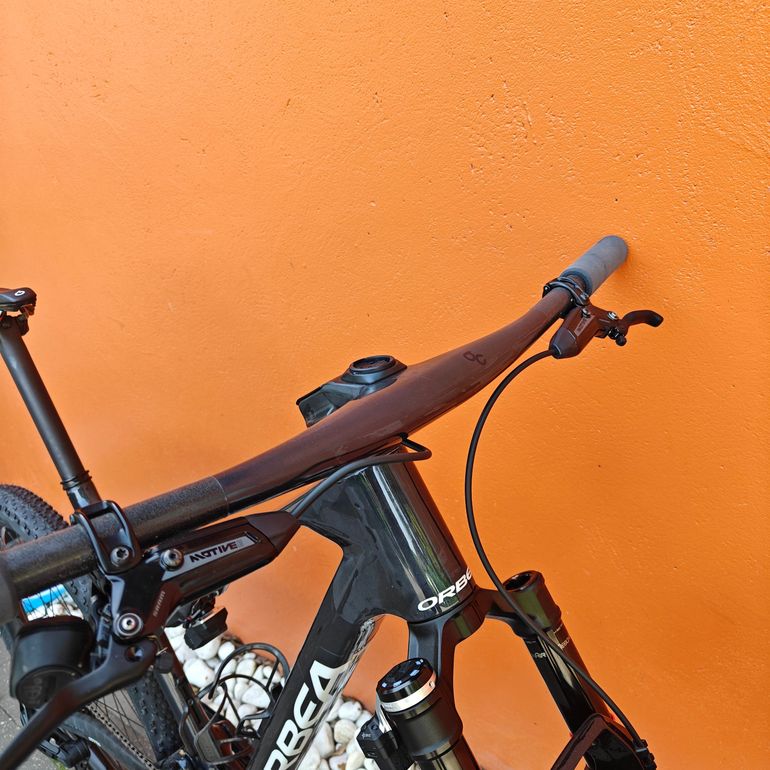Used Orbea OIZ M-TEAM AXS 2025 2025 Mountainbike, Blue, 29 — image 7 of 17