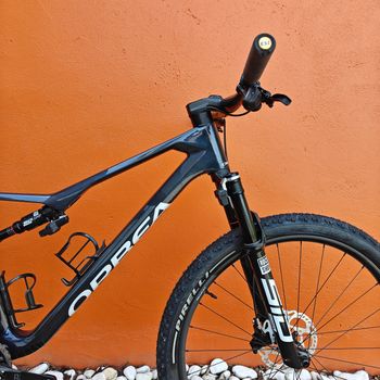 Used Orbea OIZ M-TEAM AXS 2025 2025 Mountainbike, Blue, 29 — image 8 of 17