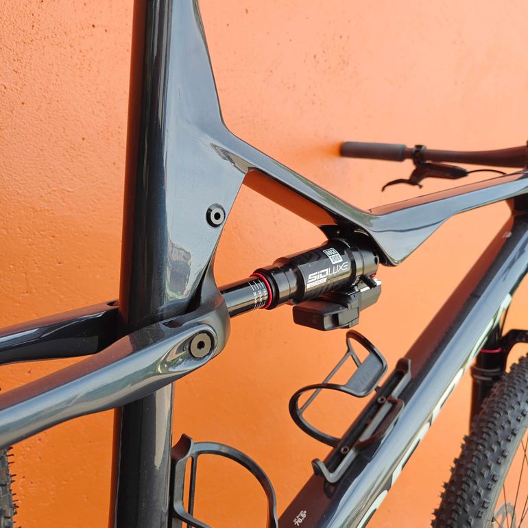 Used Orbea OIZ M-TEAM AXS 2025 2025 Mountainbike, Blue, 29 — image 5 of 17