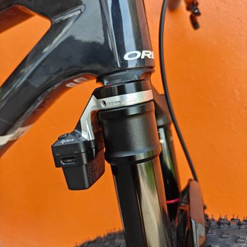 Used Orbea OIZ M-TEAM AXS 2025 2025 Mountainbike, Blue, 29 — image 3 of 17