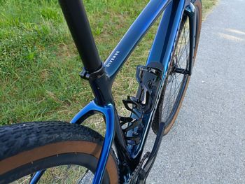 Used Specialized Diverge 4 Sport Carbon - Shimano GRX 600 2026 2026 Road & Gravel, Blue — image 10 of 11