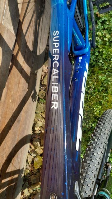 Gebrauchtes Trek Supercaliber 9.8 GX 2022 2022 Mountainbike, Blau, 29 — Bild 8 von 15