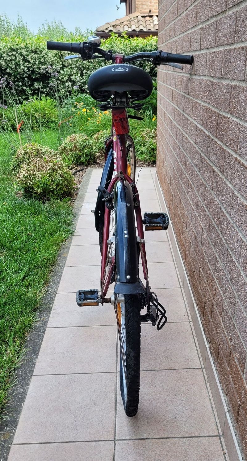 Used Giant Squadron 1992 Urban, Red — image 8 of 10
