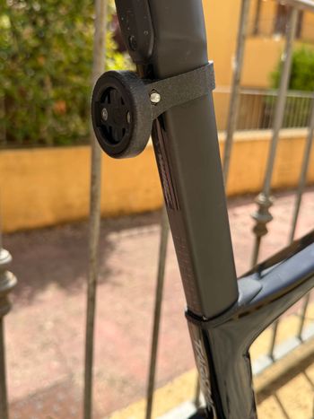 Used Specialized Tarmac SL7 Comp - Shimano 105 Di2 2025 2025 Road & Gravel, Black — image 9 of 15