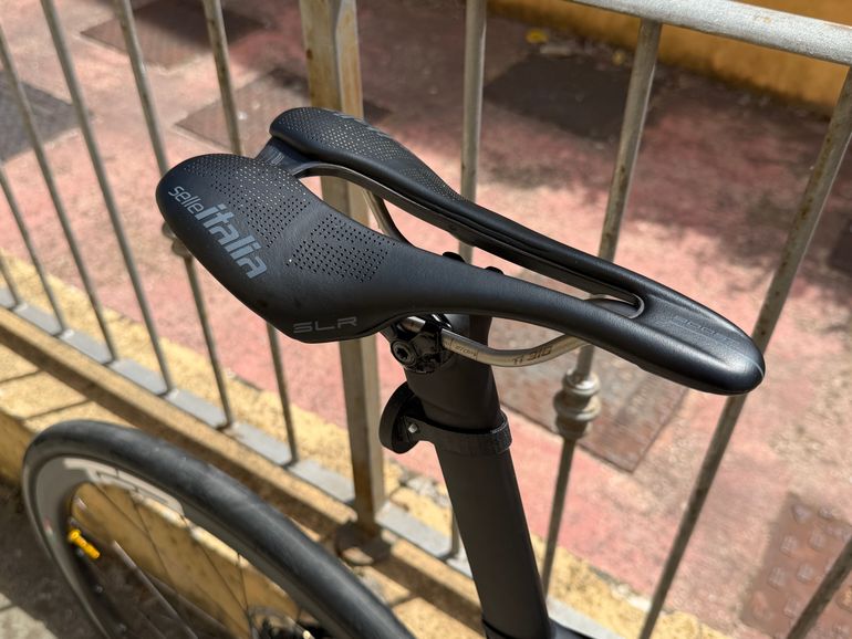 Used Specialized Tarmac SL7 Comp - Shimano 105 Di2 2025 2025 Road & Gravel, Black — image 8 of 15