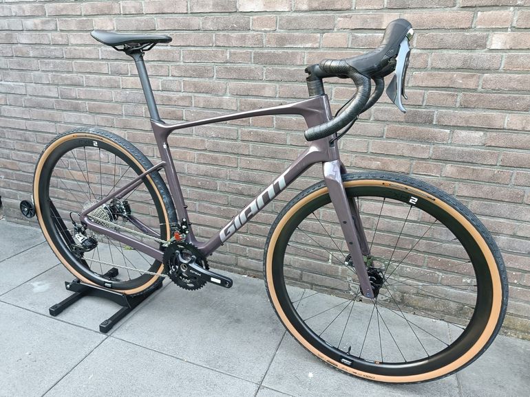 Used Giant Revolt Advanced 0 2023 2023 Road & Gravel, Purple — image 2 of 13