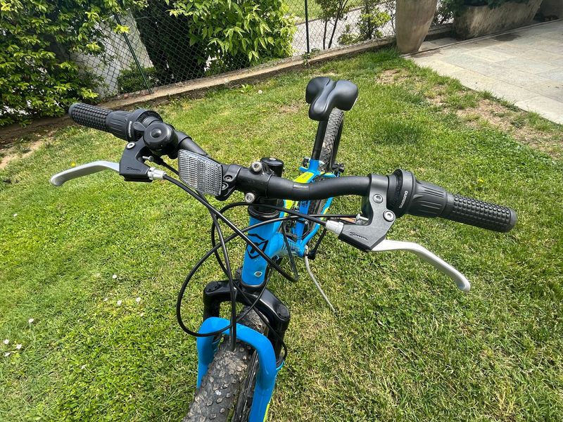 Montana Custom Shimano Tourney 2022 Mountainbike d'occasion — image 6 sur 7