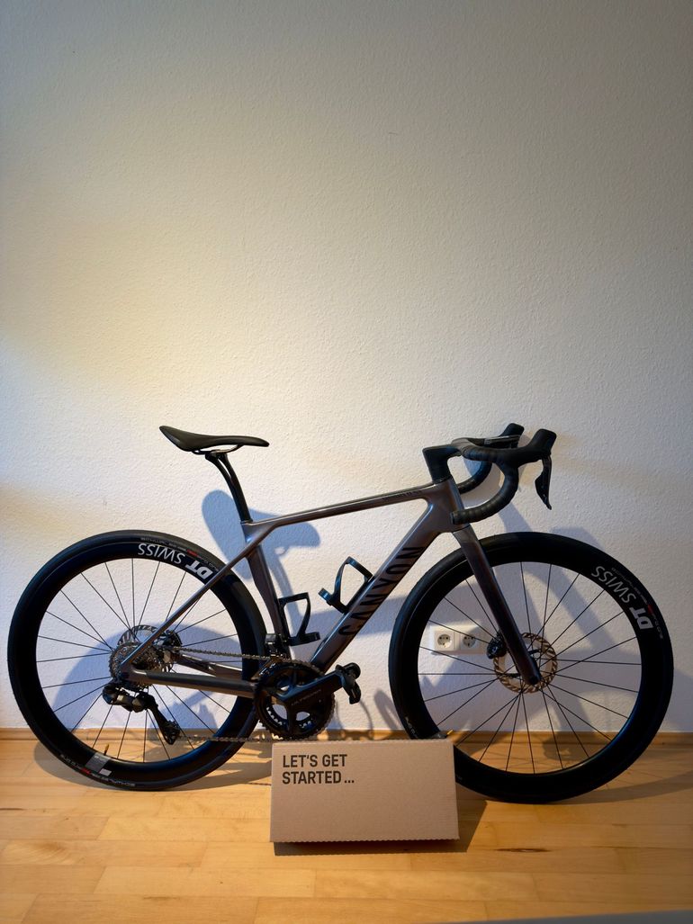 Used Canyon Endurace CF SLX 8 Di2 2026 2026 Road & Gravel, Purple — image 5 of 6