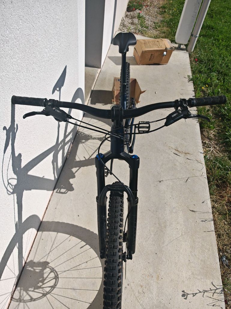 Used Trek Fuel EX 9.8 XT Gen 5 2023 2023 Mountainbike, Blue, 29 — image 5 of 7