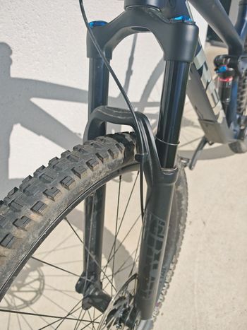 Used Trek Fuel EX 9.8 XT Gen 5 2023 2023 Mountainbike, Blue, 29 — image 3 of 7