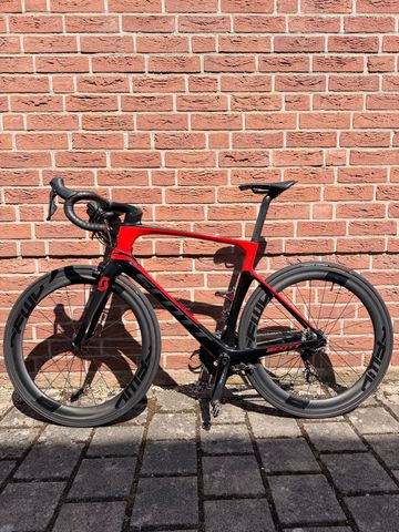Scott Foil 30 2019 2019 Road & Gravel usato