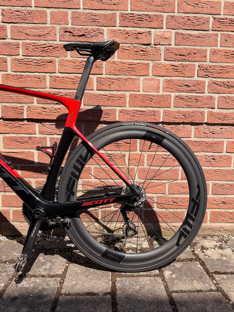 Used Scott Foil 30 2019 2019 Road & Gravel, Red — image 4 of 8